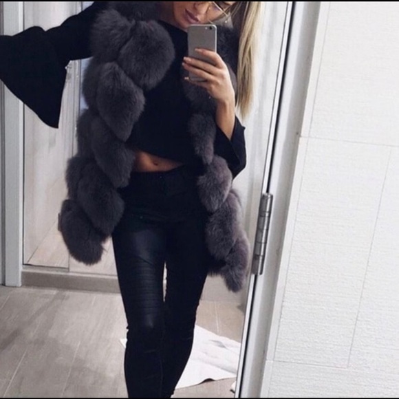 Faux Fur vest - Picture 2 of 3
